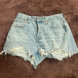 501 Levi shorts